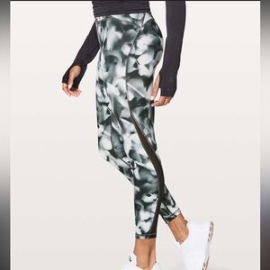 Lululemon Train Times 7/8 Leggings 4 Blush Blossom Alpine White Black Mesh